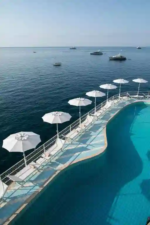Hotel Miramalfi pool