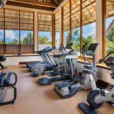 Der er et veludstyret fittness center på Conrad Ringali Island. Maldiverne