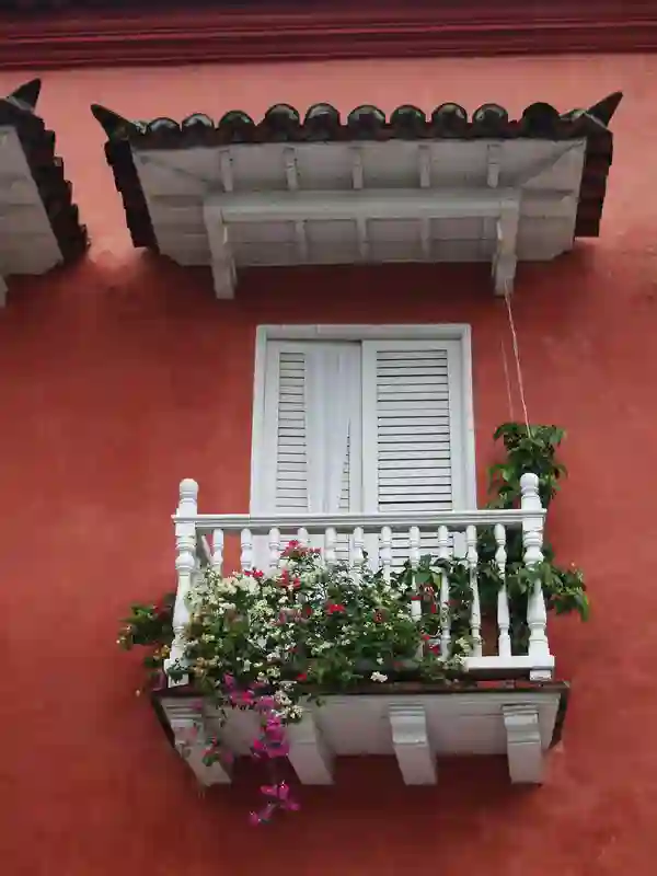 Rød balkon i Cartagena
