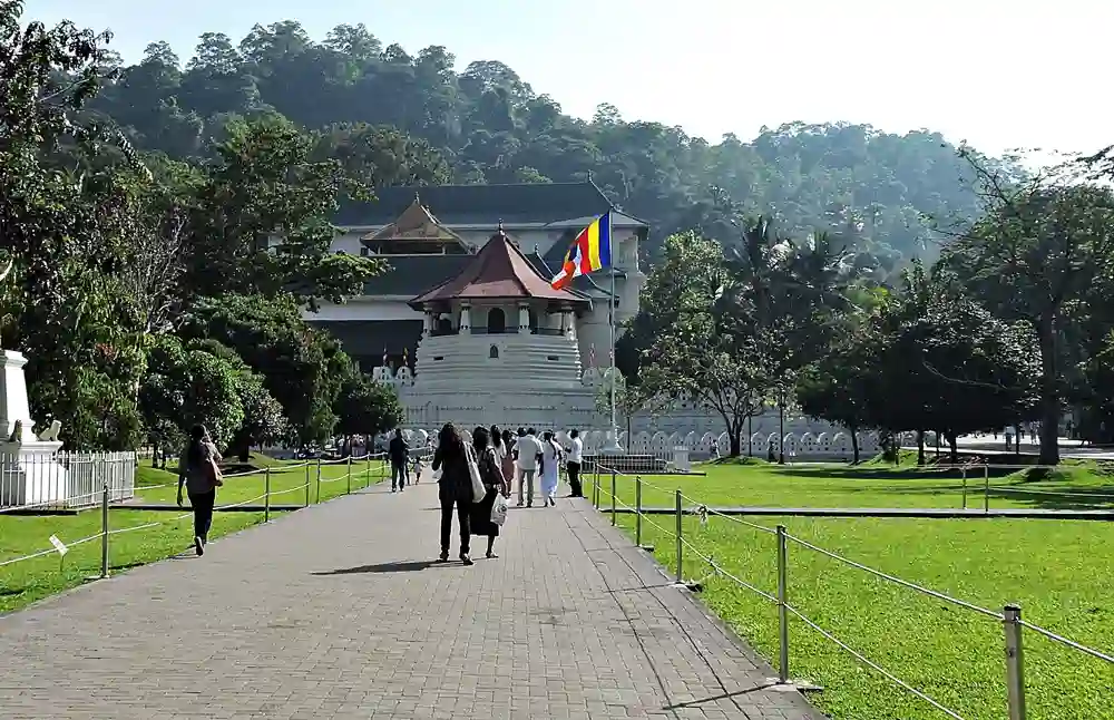 Indgang til det hellige tand-tempel, Kandy, Sri Lanka