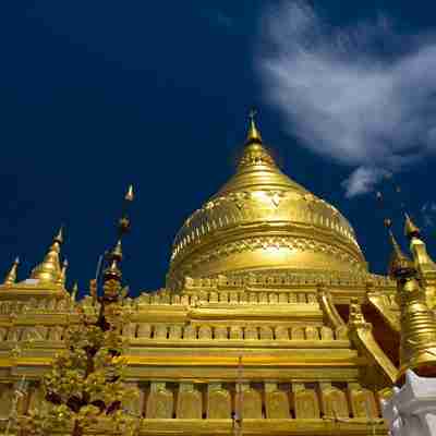 Den gyldne Shwezigon pagode, Bagan, Myanmar