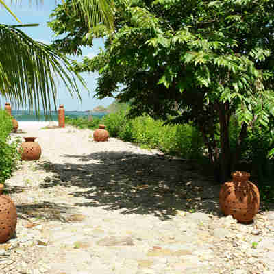 Stien passer til omgivelserne,  Morgan's Rock, Nicaragua