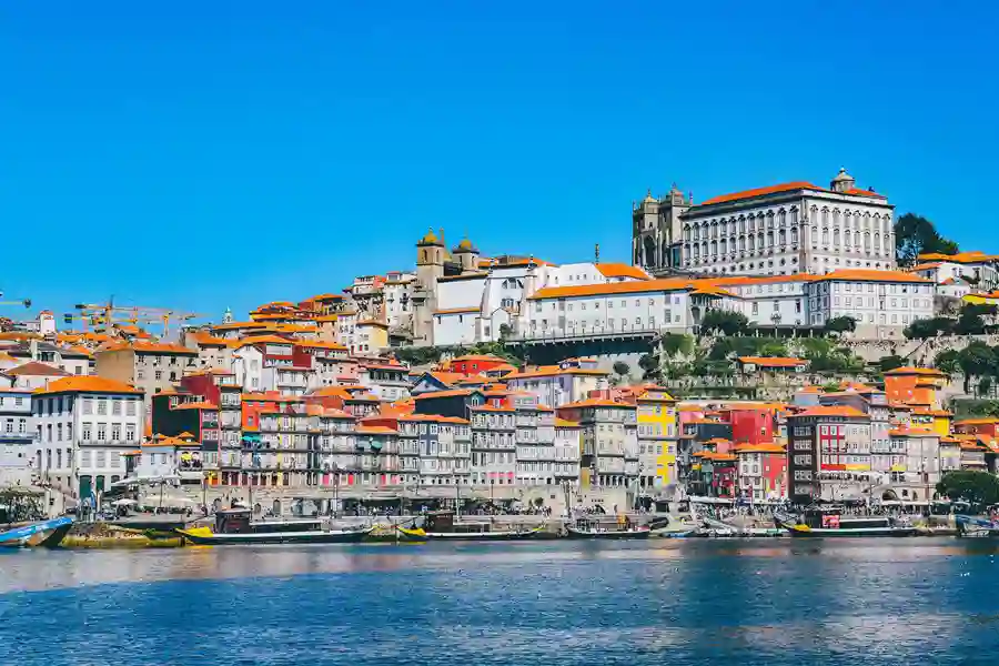 Porto, udsigt over byen fra vandet