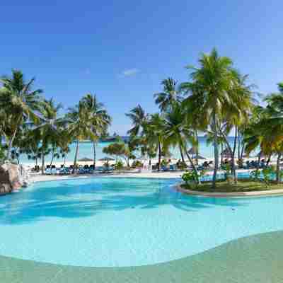 Den store pool på Sun Island Resort er perfekt til hele familien