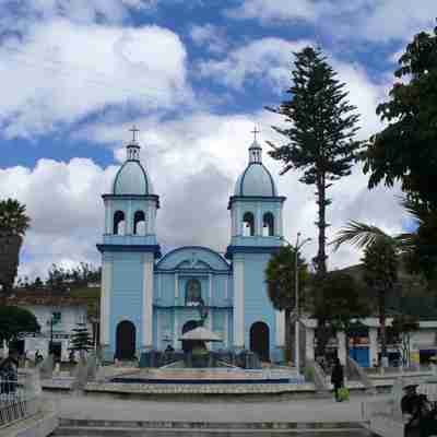 celendin plaza og kirke
