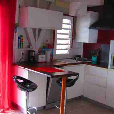 Køkken  på Katalo Plage i Deshaies på Guadeloupe
