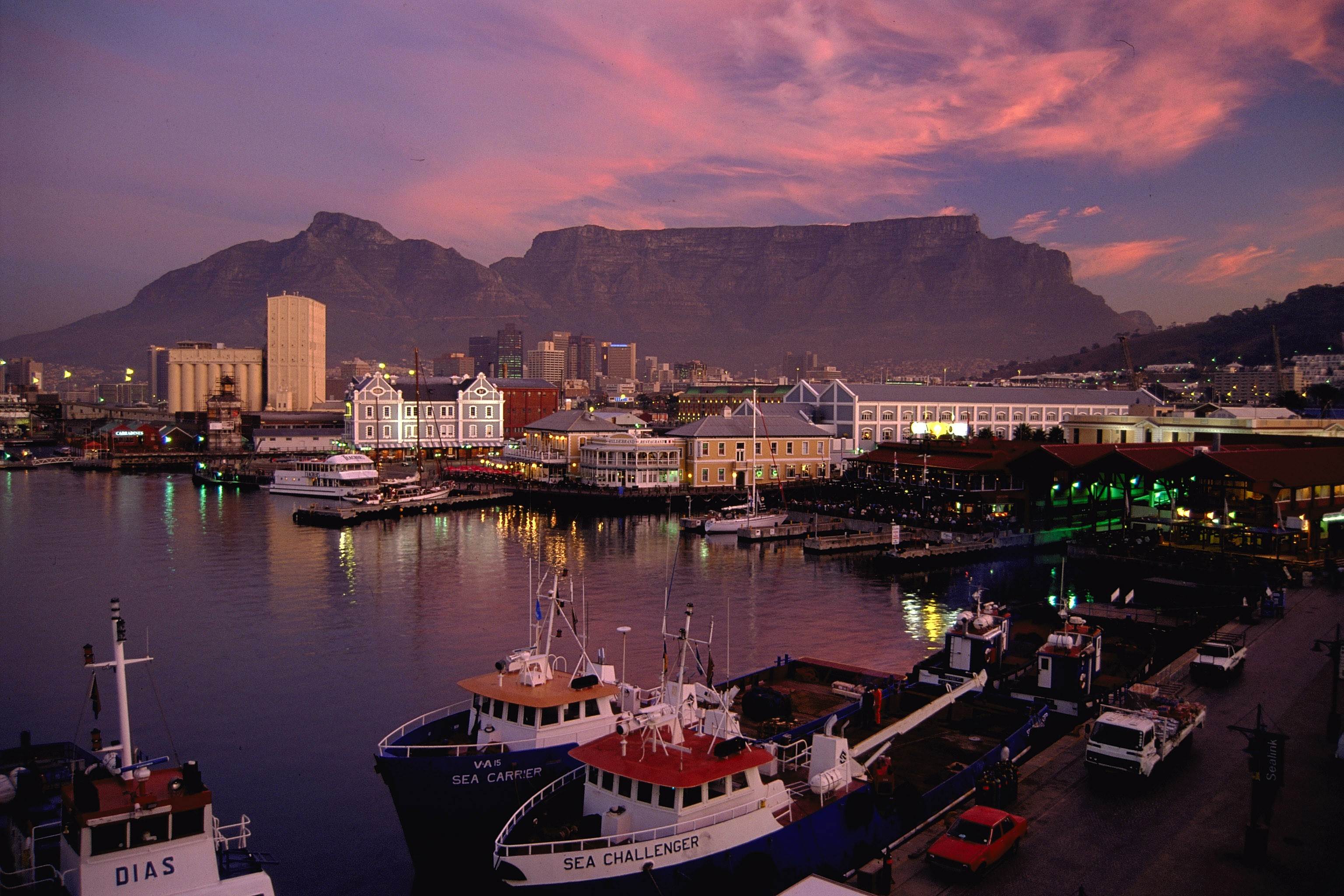 V&A Waterfront om aftenen, Cape Town, Sydafrika