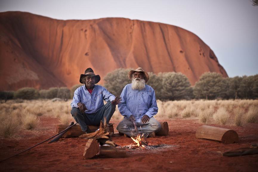 To aboriginere ved Ulur, Australien