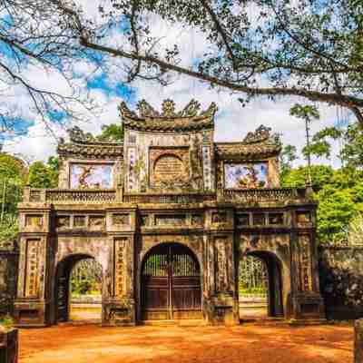 Tu-Hieu-pagoda-hue-Vietnam-Best-Hue-City-Tour-1024x600