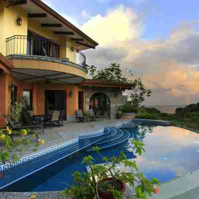 Bo i jeres egen villa i Costa Rica
