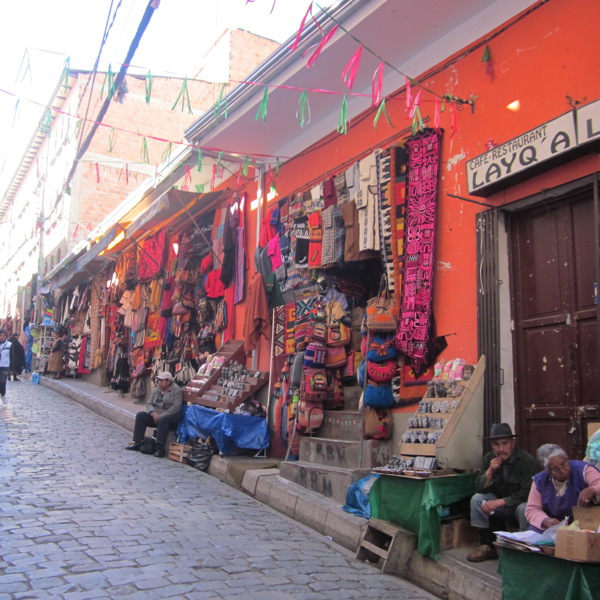 mennesker i la paz på rejse til Bolivia. Den ultimative Bolivia rundrejse